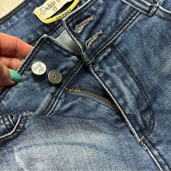 Indigo Rein Women's Blue Jeans - Picture 7 of 10